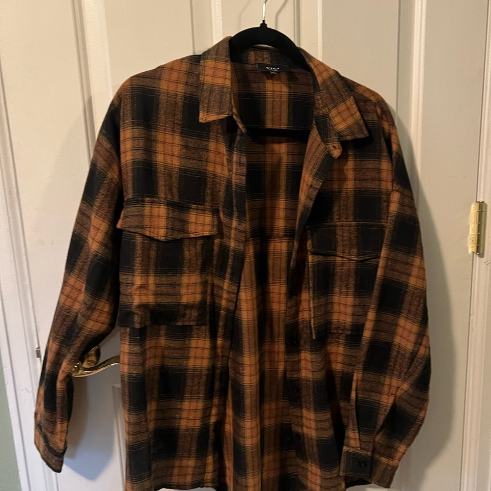 Vici Women’s oversized Plaid Shirt - Black and Brown/orange